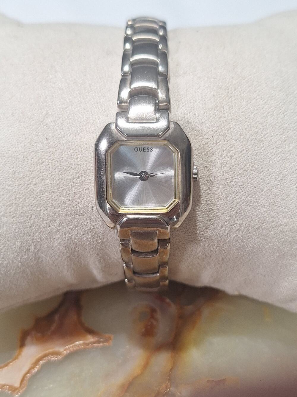 Vintage GUESS Women's Quartz Tank Watch 18.6mm Silver Tone Bracelet New Battery